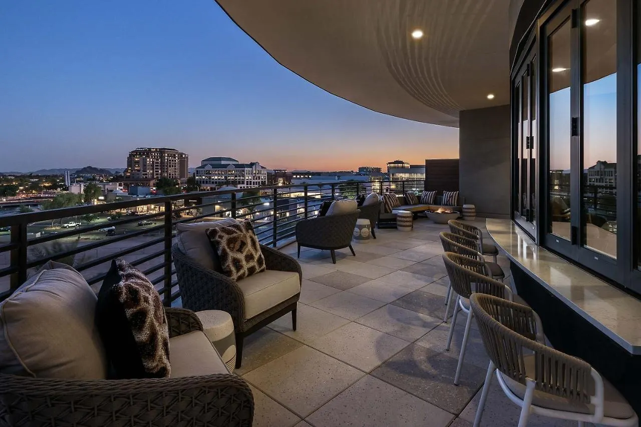 Sentral Old Town Aparthotel Scottsdale 4*,